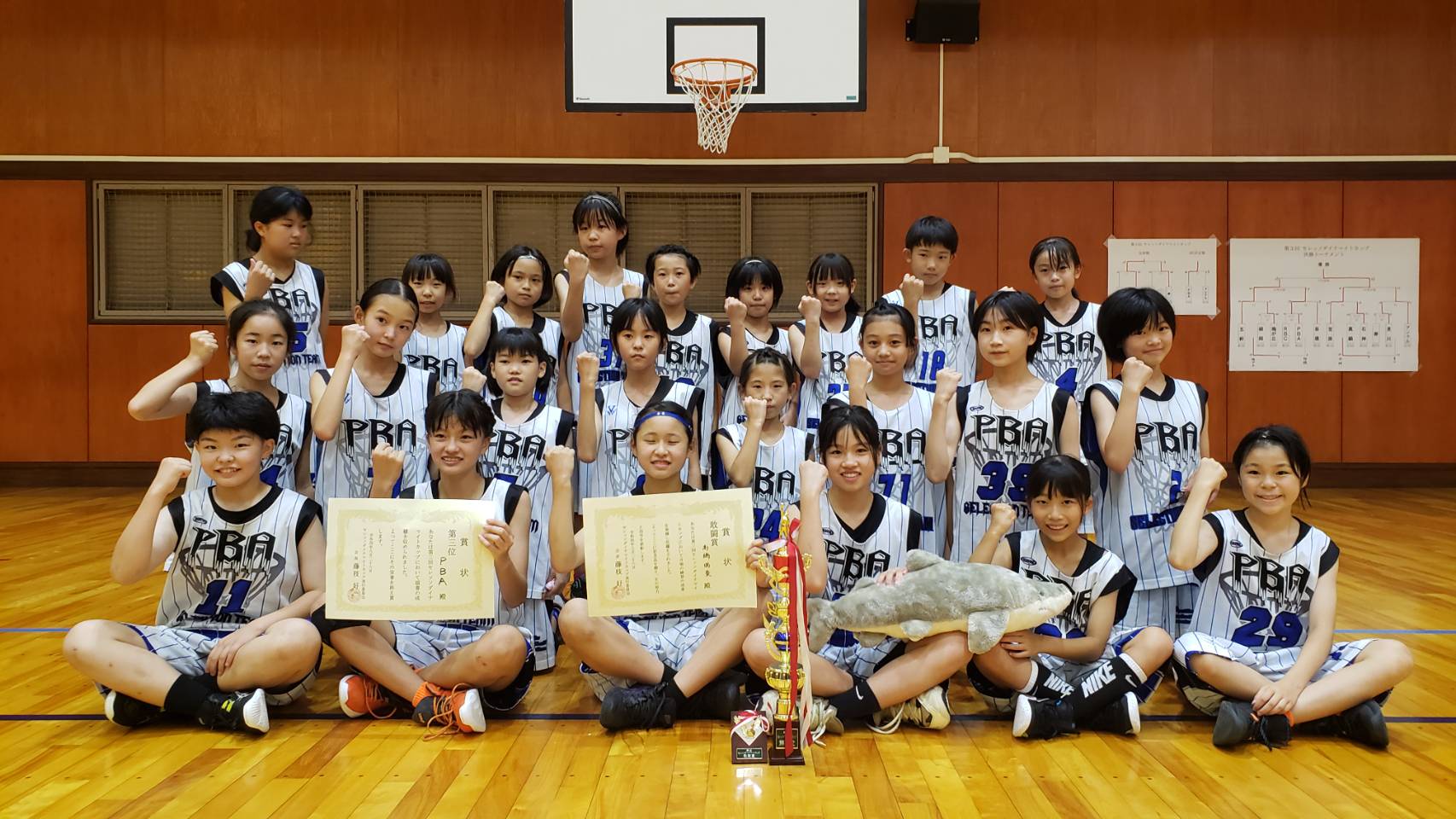 女子 女子