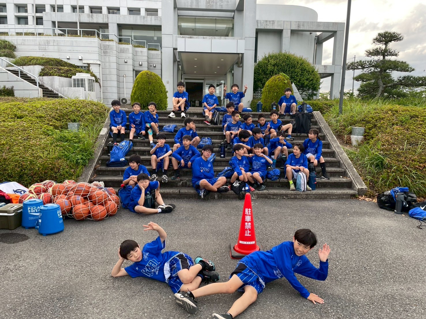 12
